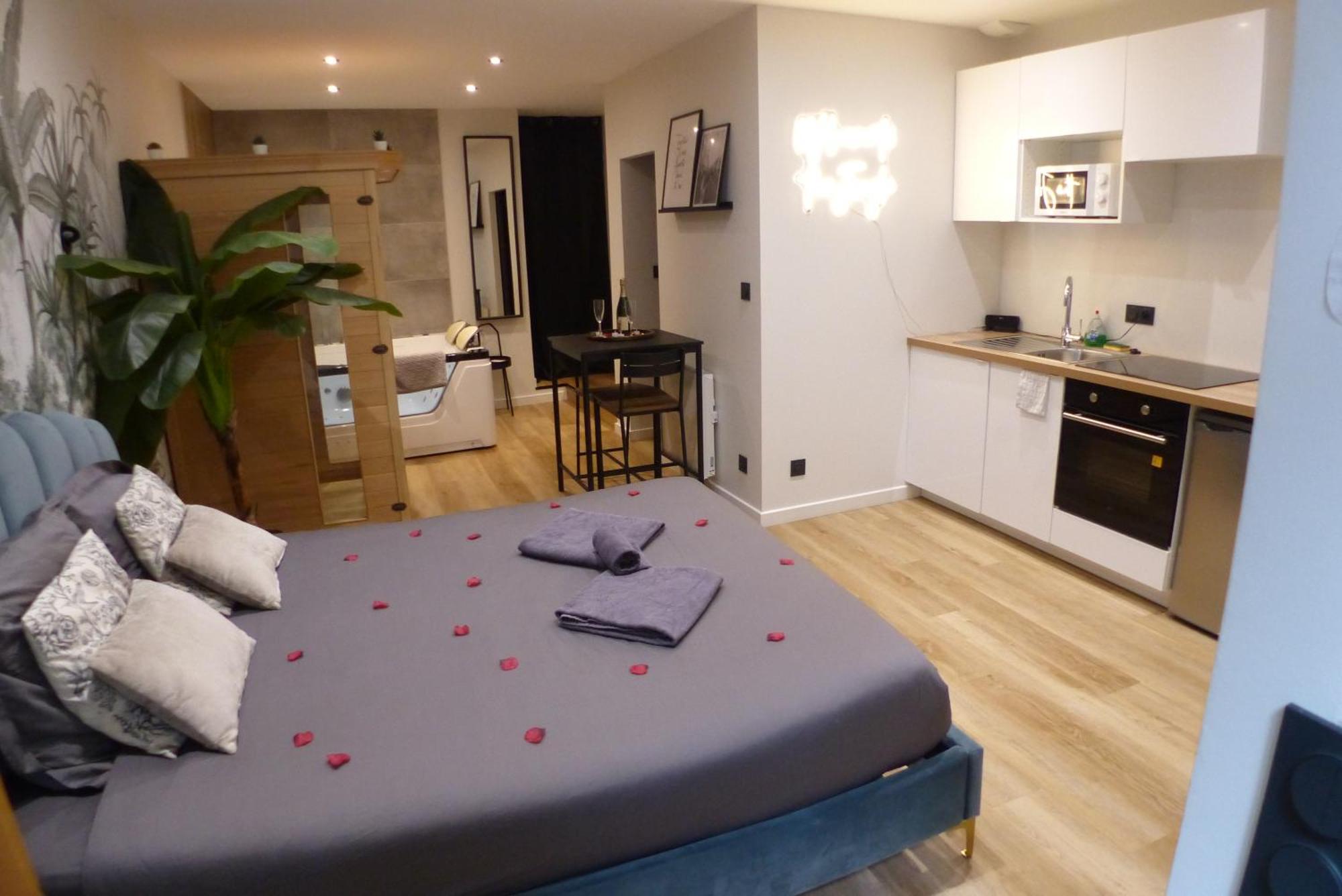 Appartement Balneotherapie Et Sauna Hyper Centre Nantes Esterno foto